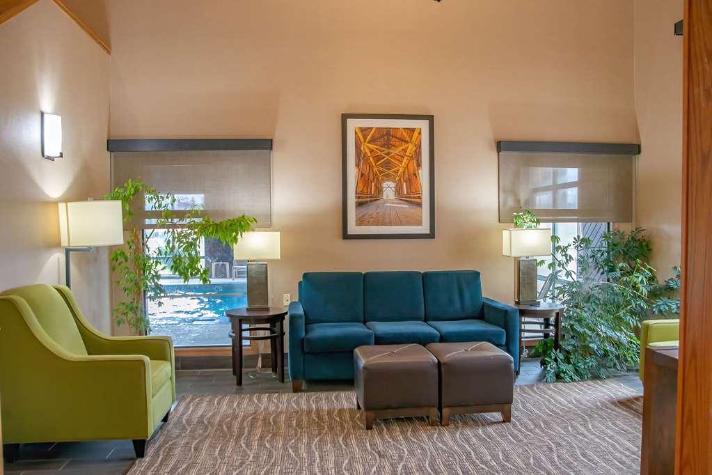 Comfort Inn Huntington Near University Interior photo