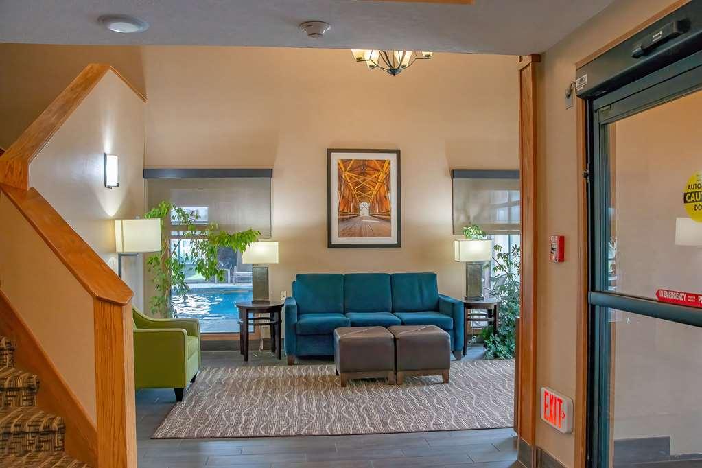 Comfort Inn Huntington Near University Interior photo