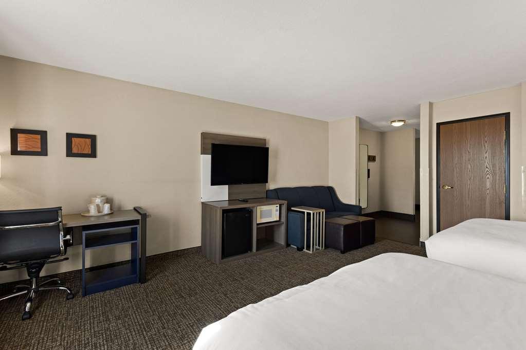 Comfort Inn Huntington Near University Room photo